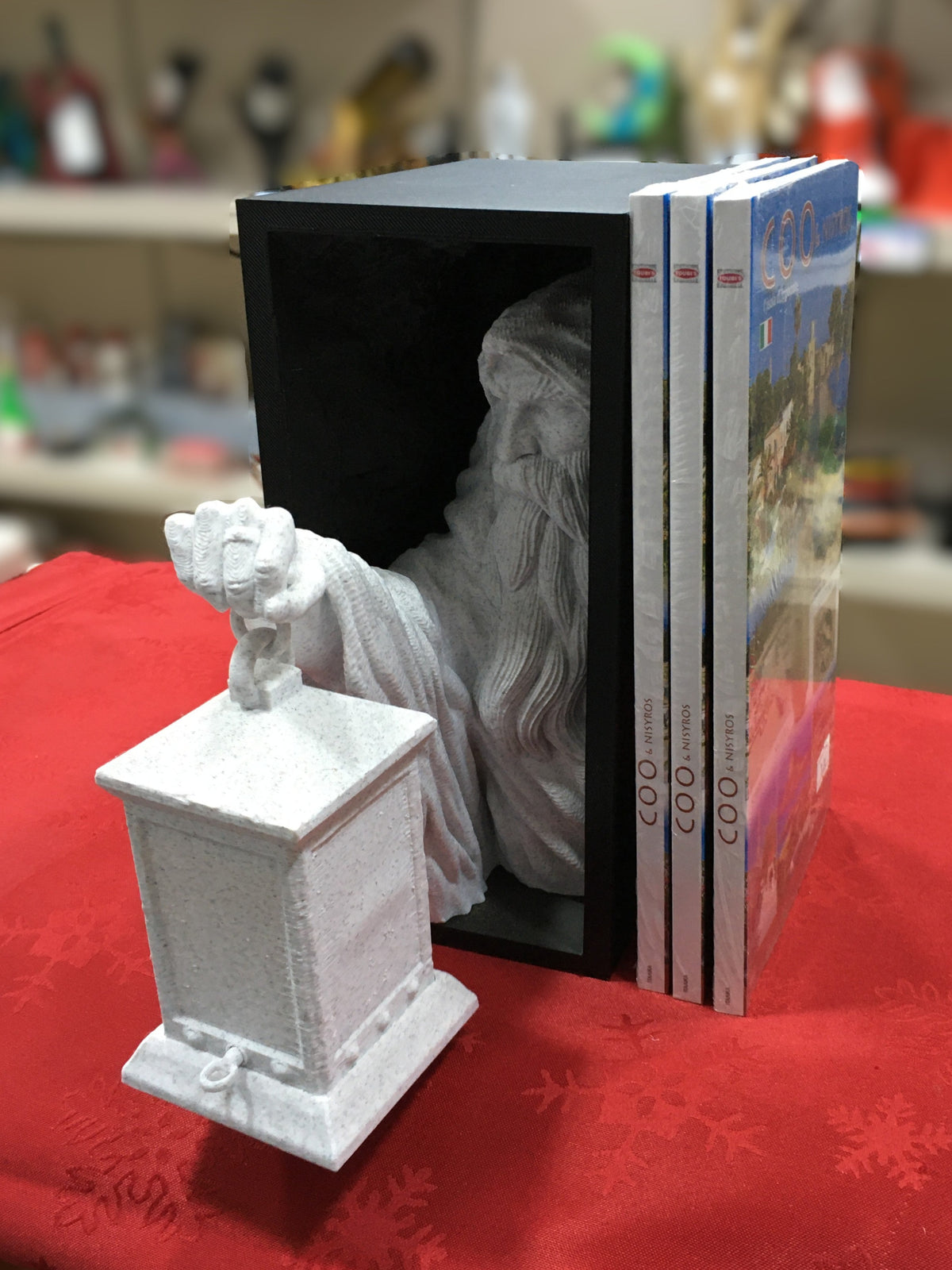Dark Age Book Nook (Black-Marble)